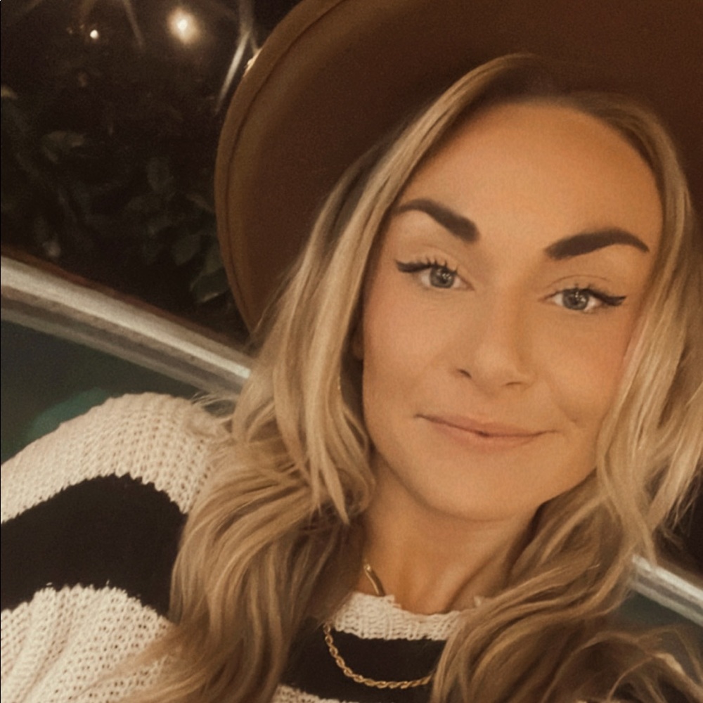 Meet your Posher, Kaitlyn